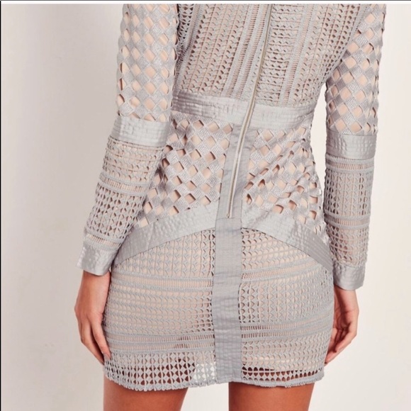 SOLD. BRAND NEW MISSGUIDED Lace Body-Con Dress - Picture 2 of 6